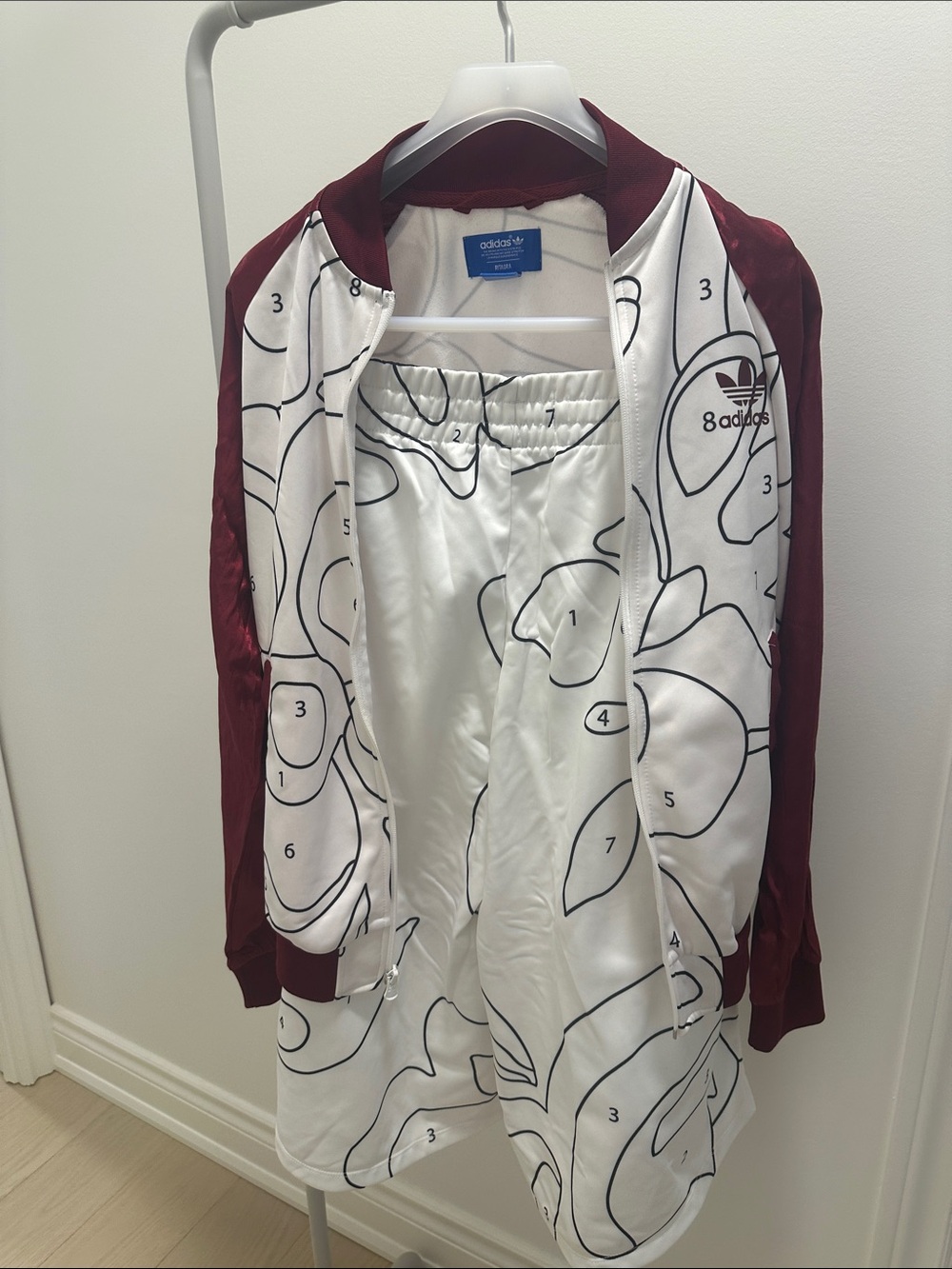 adidas White Jacket with Burgundy Sleeves and Graphic Lining w matching pants